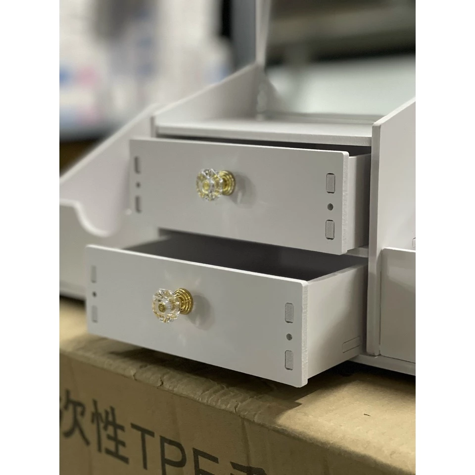 Kệ Tủ Đựng Mỹ Phẩm Mini Kệ Để Đồ Trang Điểm, Đồ Cá Nhân, Có Kèm Gương Tai Mèo Dễ Thương