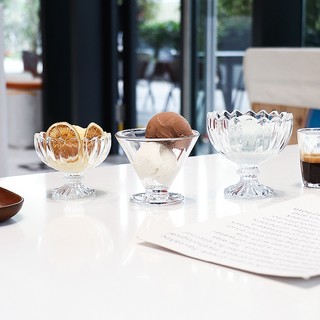 Ly thủy tinh đựng kem, cốc đựng kem có chân đế miệng ly răng cưa dùng đựng bánh kẹo, gia vị