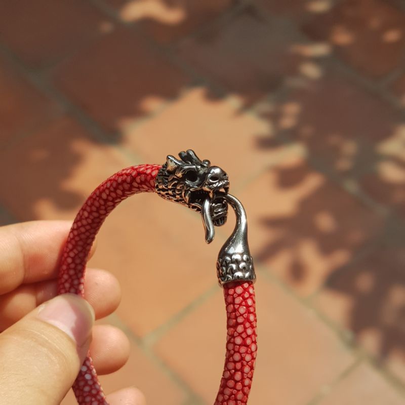 Vòng tay charm rồng da cá đuối, da trăn cao cấp | Shopee Việt Nam