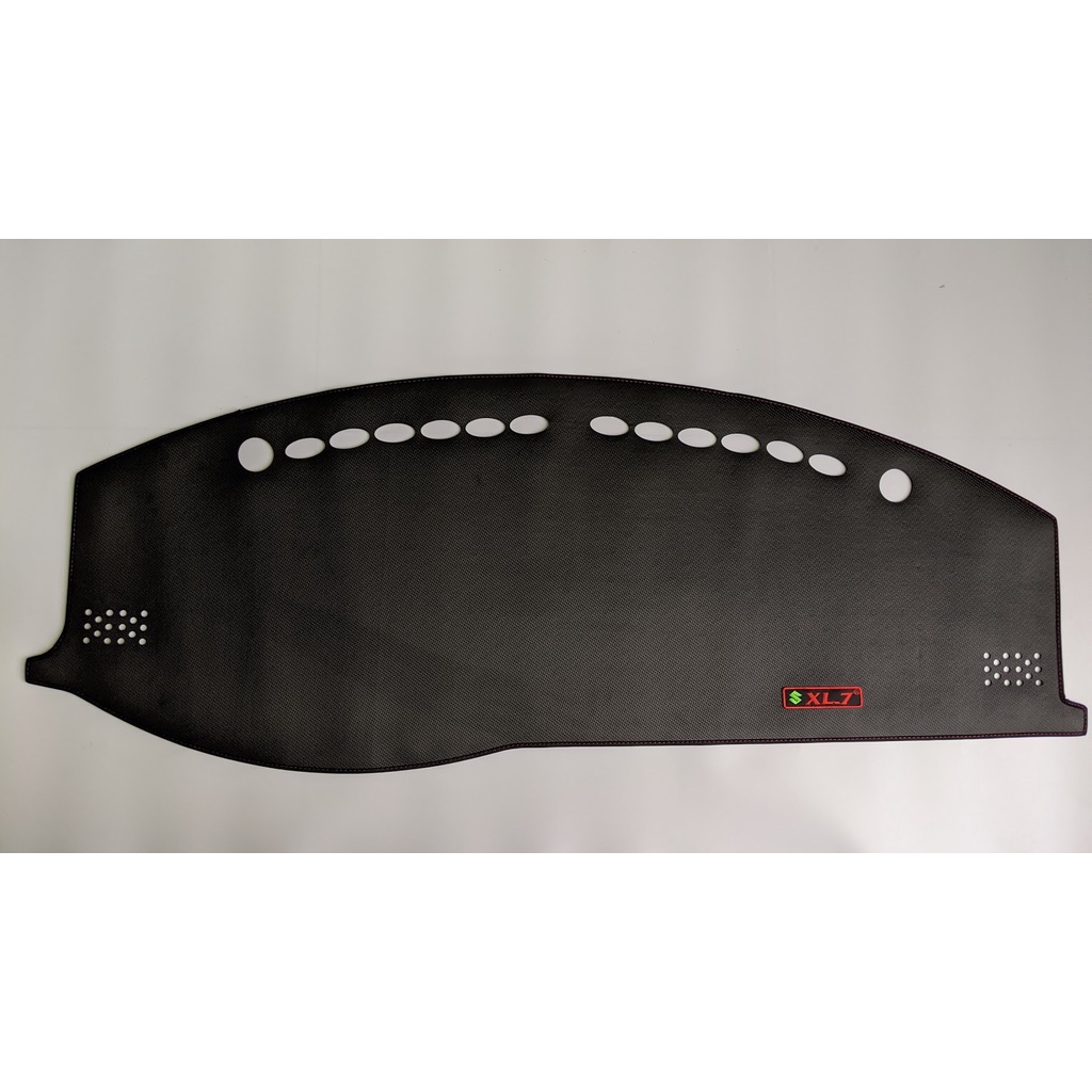 Thảm taplo xe ô tô Suzuki XL7 2019-2023 , da vân carbon hoặc nhung lông cừu . Hàng đẹp xuất sắc