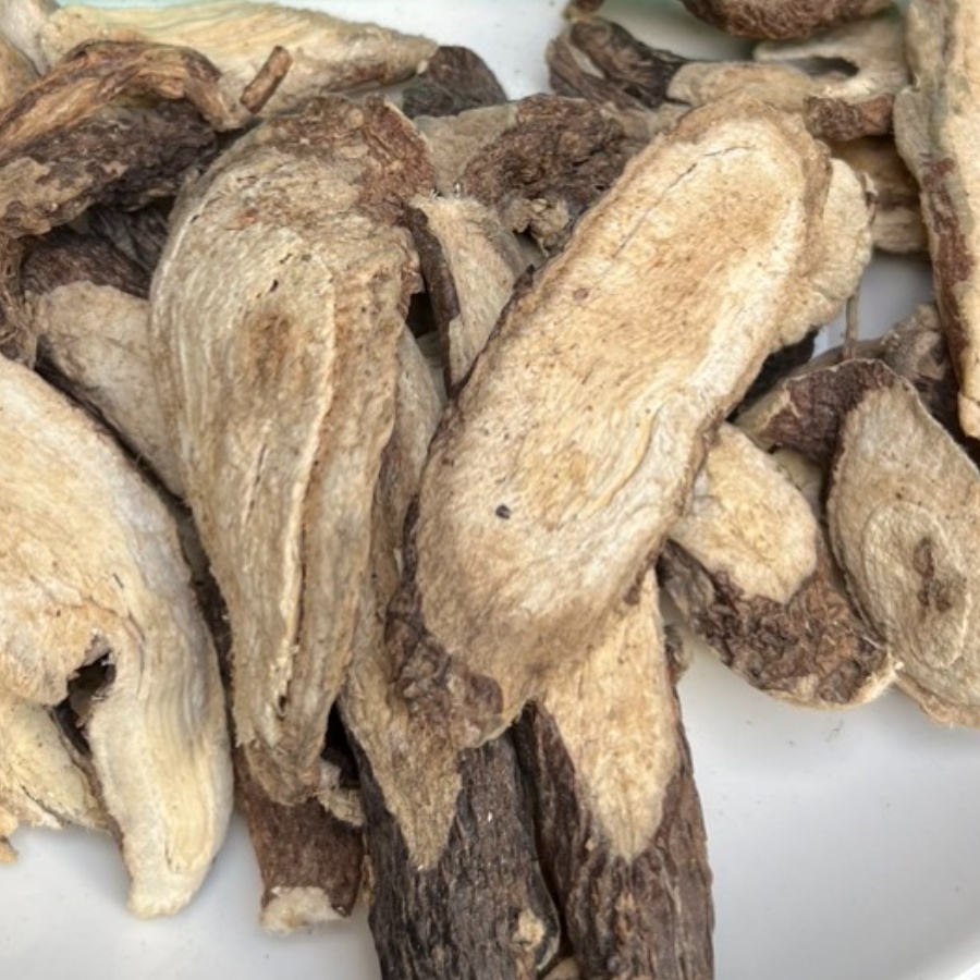 Hà thủ ô trắng hỗ trợ tóc bạc sớm