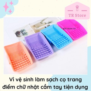 Vỉ vệ sinh dụng cụ làm sạch cọ trang điểm chữ nhật cầm tay tiện dụng
