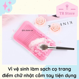 Vỉ vệ sinh dụng cụ làm sạch cọ trang điểm chữ nhật cầm tay tiện dụng