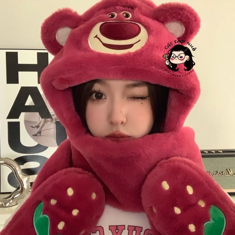 Mũ chùm đầu kèm gang tay giữ ấm hoạ tiếc gấu dâu lotso hot trend 2023 (   hot)