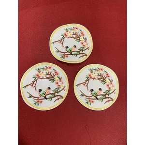sticker thêu là ủi tròn chim đôi vàng