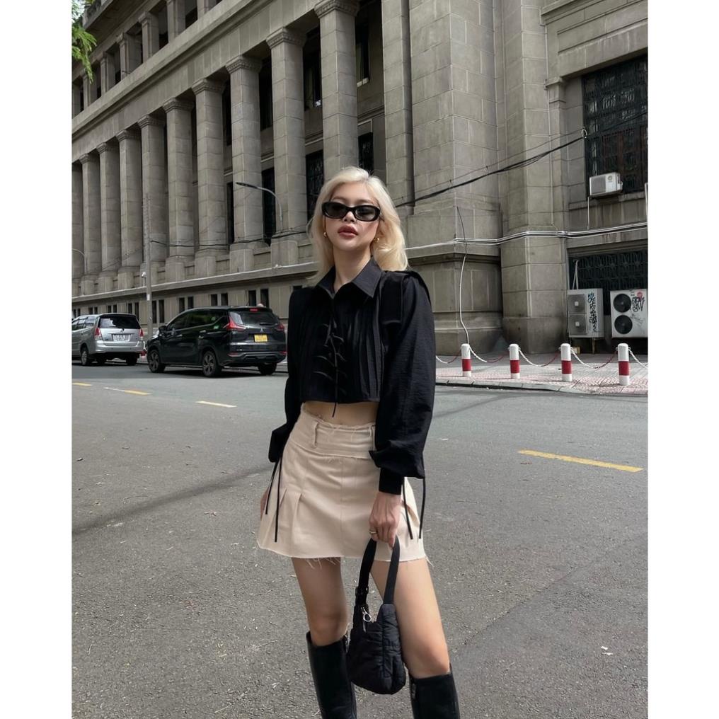 Áo sơ mi tay dài dáng croptop xếp li 2 màu trắng đen