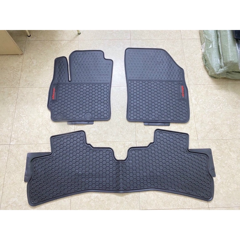 Thảm lót sàn ô tô Mitsubishi Attrage 2019-2022, bộ trải sàn cao su PVC đúc, không mùi an toàn dễ dàng vệ sinh giá tốt