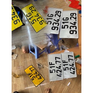 cắt decal số phục hồi biển số xe hơi, biển số vàng
