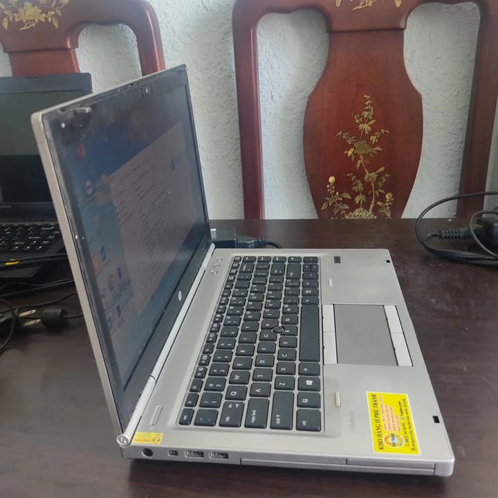 Laptop HP Elitebook 8460p core i5 ram 4gb rom 500gb màn 14 in bảo hành 1 năm (đã kiểm tra ok)