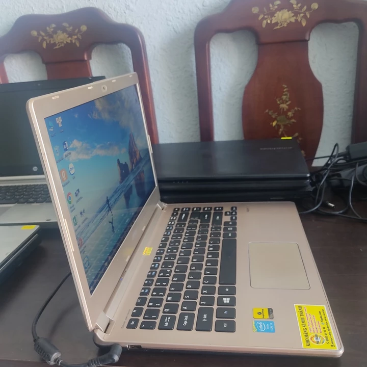 Laptop Acer Aspire V5 core i3 win10 ram 4g ổ 500gb bảo hành 1 năm (đã kiểm tra ok)