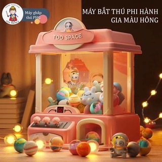 MÁY GẮP THÚ KUROMI SIZE LỚN ĐIỀU KHIỂN TỪ XA PHI HÀNH GIA VŨ TRỤ NHẠC ĐÈN KÈM THEO NHIỀU THÚ BÔNG QUẢ ĐỊA CẦU
