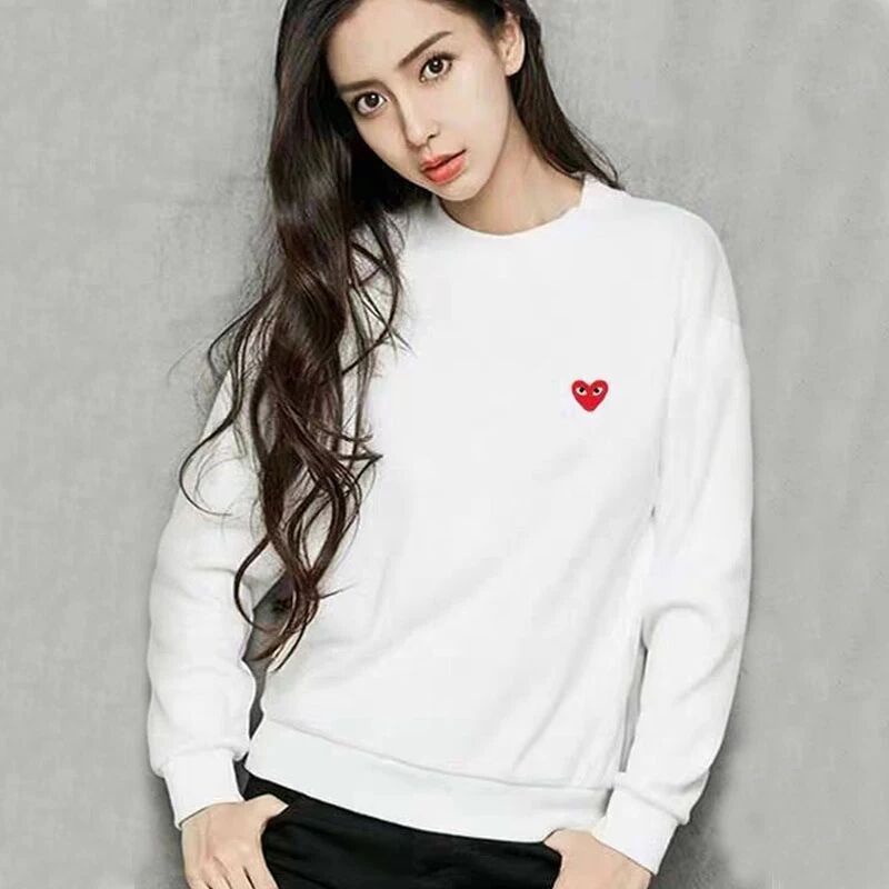 Áo thun Cotton cổ tròn nguyên chất chơi thêu trái tim thời trang phù hợp cho nam nữ Cặp đôi phong cách cổ áo Nhãn + Thẻ