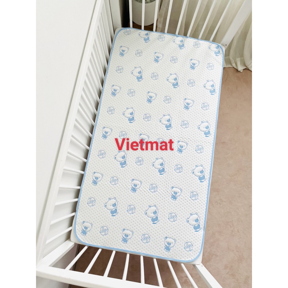 Ảnh Size 70x100cm tấm lót chống thấm cho bé Vietmat mềm êm, thoáng mát, không nóng bí lưng, giặt máy 2