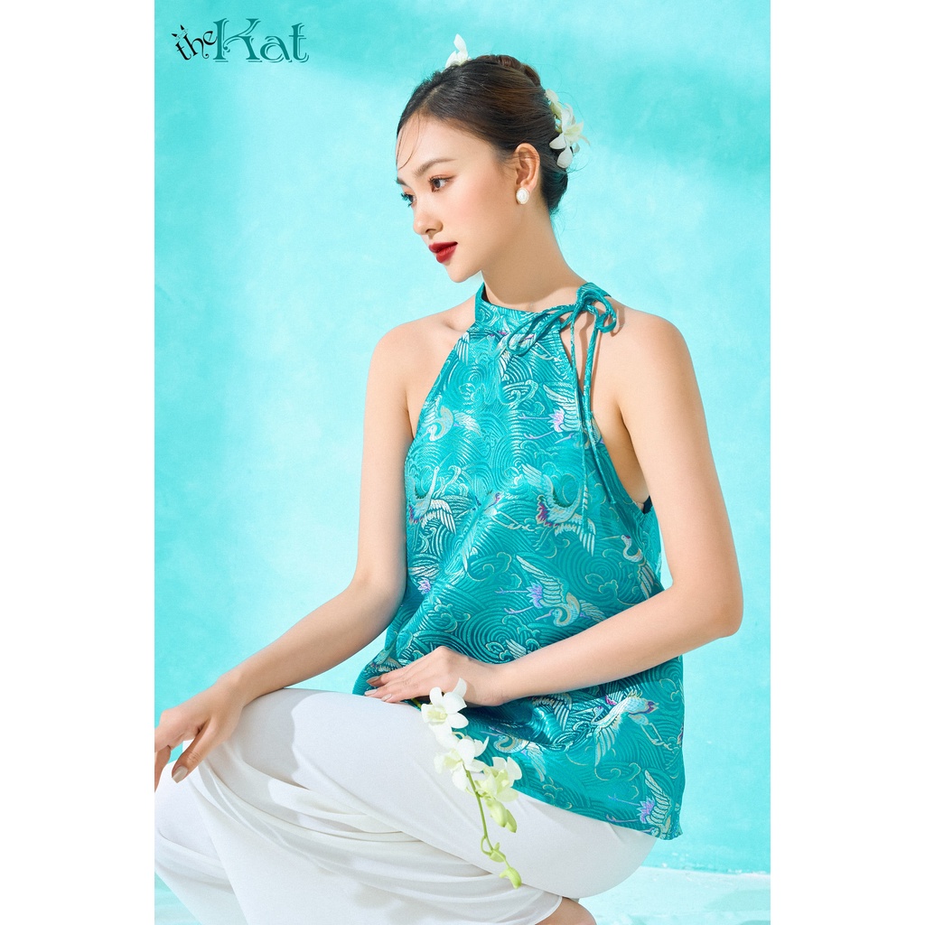 Áo Yếm Gấm Vân Hạc The Kat House nhẹ nhàng, thanh lịch, thắt nơ cổ, áo yếm tết