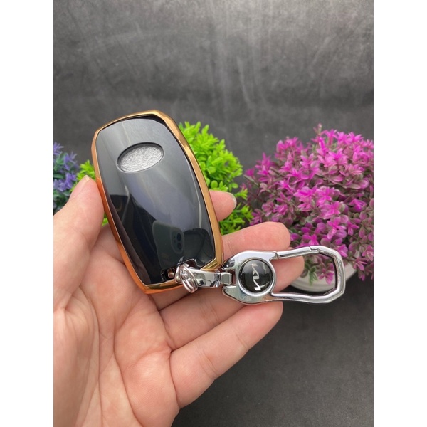 Bao chìa khóa Đen Vàng- Ốp chìa khóa  TPU Đen Vàng xe ô tô smart key Kia Seltos - Sonet 2022