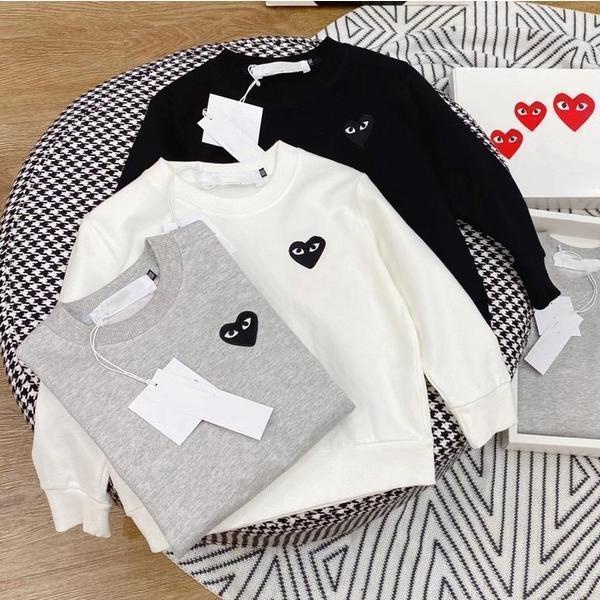 Áo thun Cotton cổ tròn nguyên chất chơi thêu trái tim thời trang phù hợp cho nam nữ Cặp đôi phong cách cổ áo Nhãn + Thẻ
