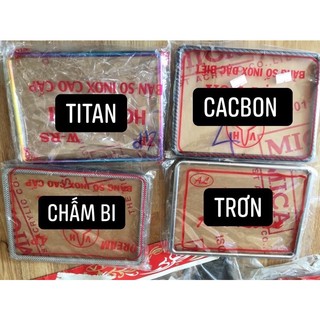 combo mica và khung biển số gắn dược cho các dòng xe.có kính bên ngoài và ốc đầy đủ