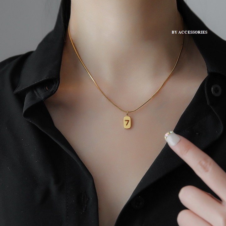 Dây chuyền nữ unisex titan lucky 7 mạ vàng 18K không gỉ
