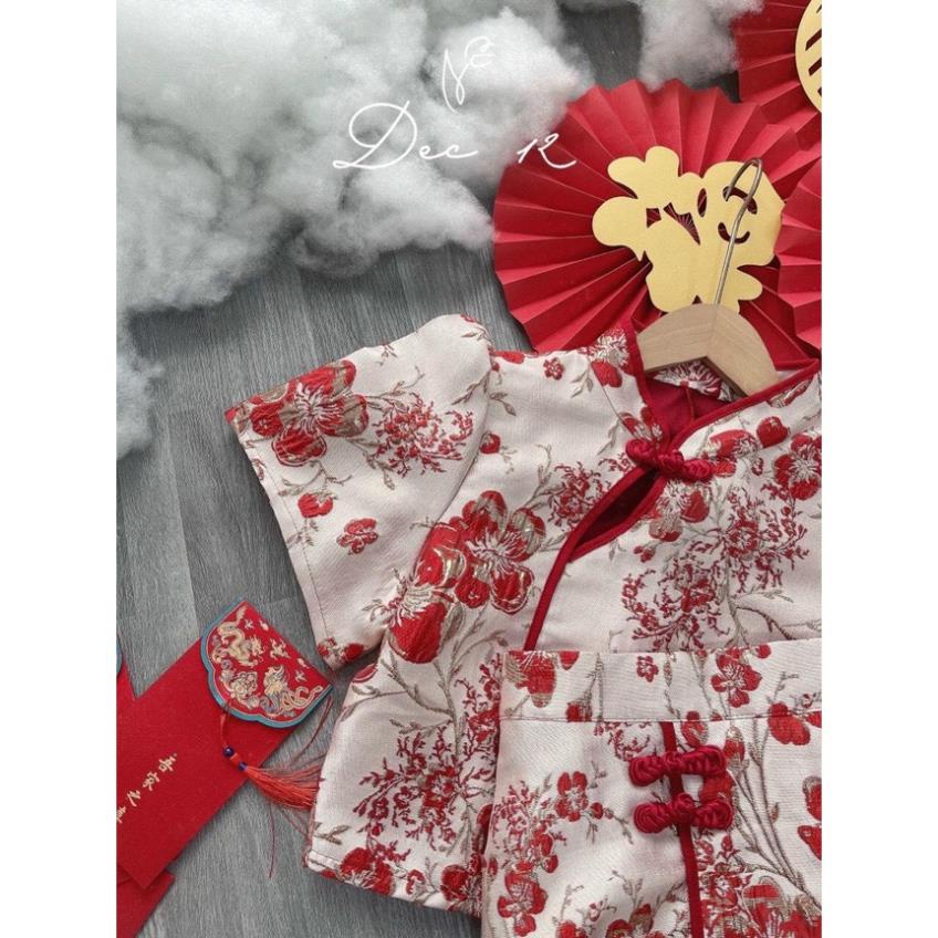 Set áo crop hoa đỏ cổ tàu chân váy chất liệu vải gấm set đồ diện chơi tết xinh xắn