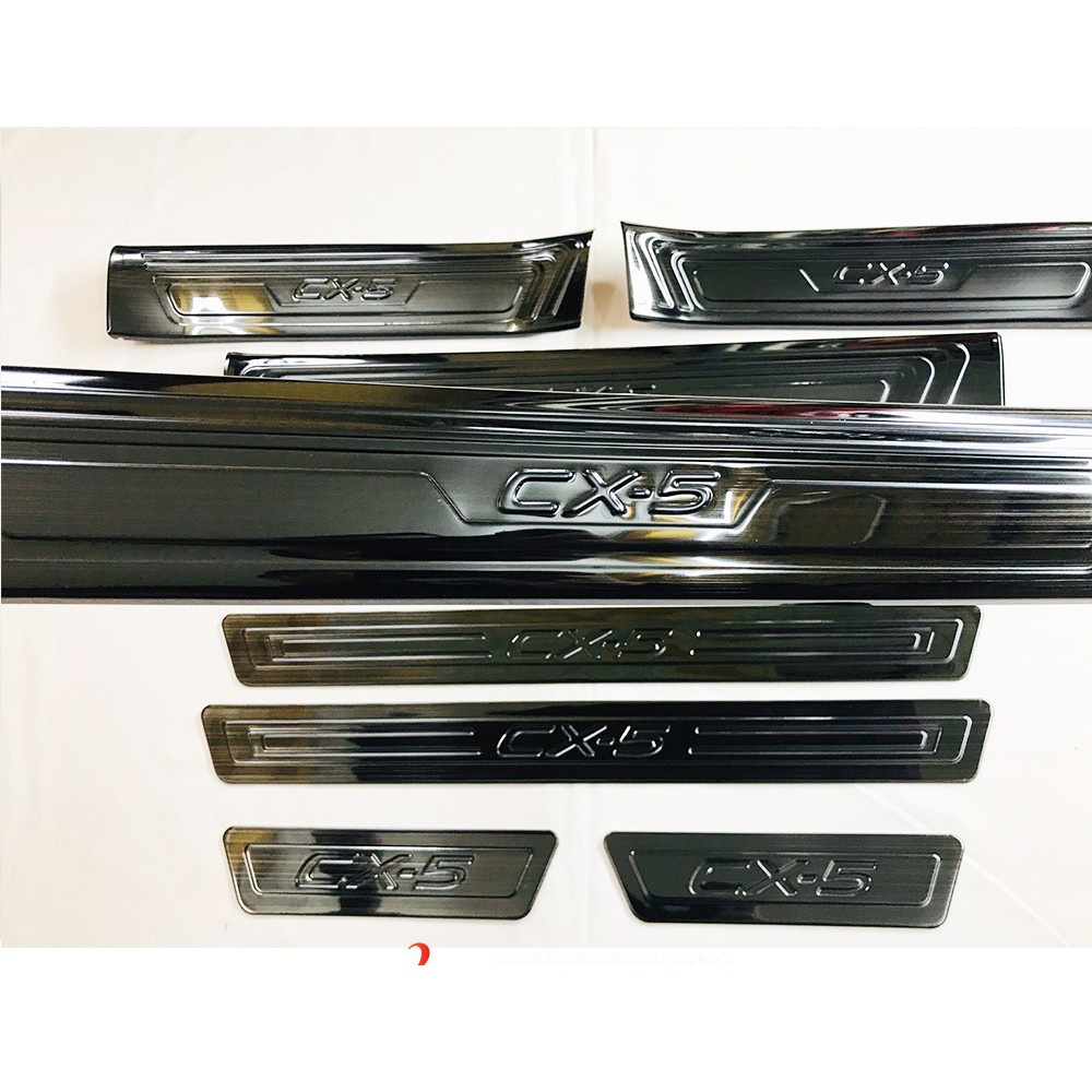 Ốp bậc cửa xe Mazda Cx5 2018-2025, Nẹp bước chân Chất liệu hợp kim Titan, Chống xước chống trơn
