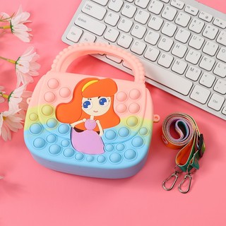 Túi đeo hình Elsa pop it dễ thương cho bé phiên bản mới