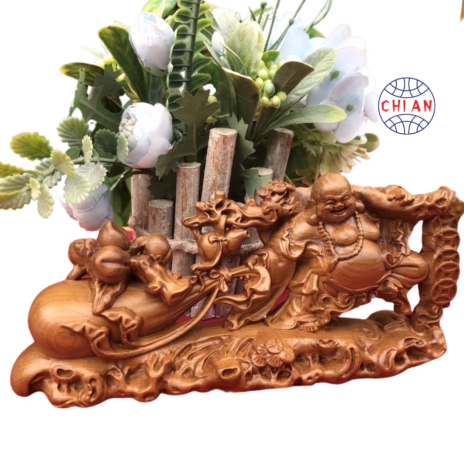 Tượng Di Lặc Kéo Bao Kích thước 20x9x6cm (ngang x cao x sâu) - Mang Tài Lộc Đến - Gỗ Bách Xanh Mùi Thơm Dịu
