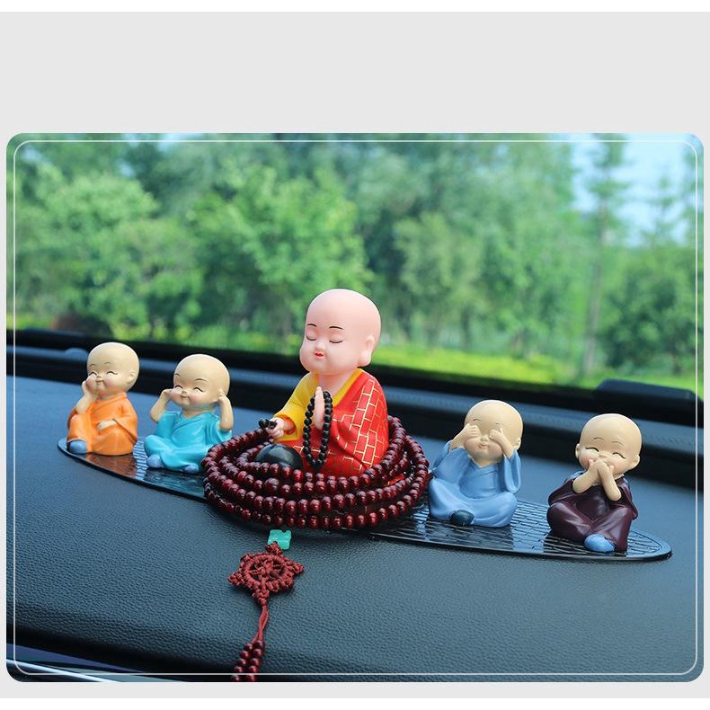 Set 5 Tượng Chú Tiểu Tứ Không Gõ Mõ Năng Lượng Mặt Trời Trang Trí TapLo Ô Tô
