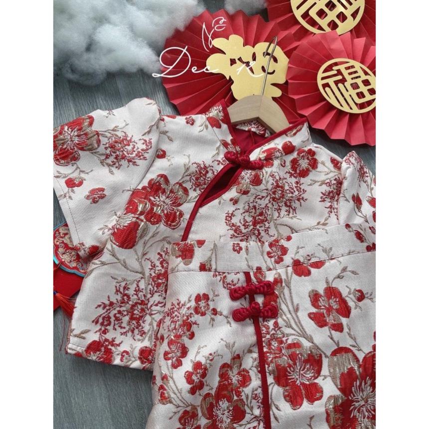 Set áo crop hoa đỏ cổ tàu chân váy chất liệu vải gấm set đồ diện chơi tết xinh xắn