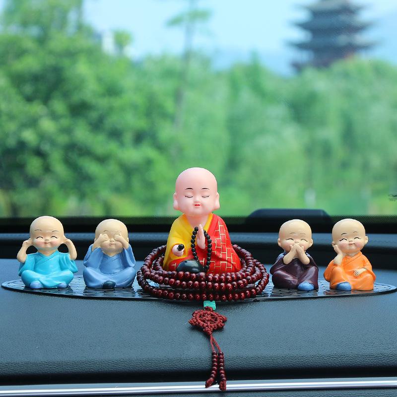 Set 5 Tượng Chú Tiểu Tứ Không Gõ Mõ Năng Lượng Mặt Trời Trang Trí TapLo Ô Tô