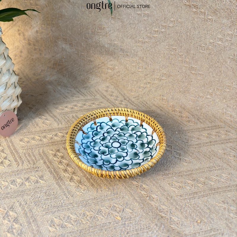 Đĩa sứ viền mây tre đan tay ONGTRE trang trí tiệc, decor, đựng đồ, mẫu độc đáo - OTS1 (mẫu ngẫu nhiên)