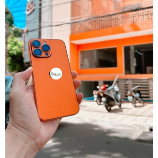Miếng dán skin Full Viền Vân Da Màu Cam Dành cho 17 pro max 16 pro max 15 pro max 14 pro max 12 pro max 13 pro max