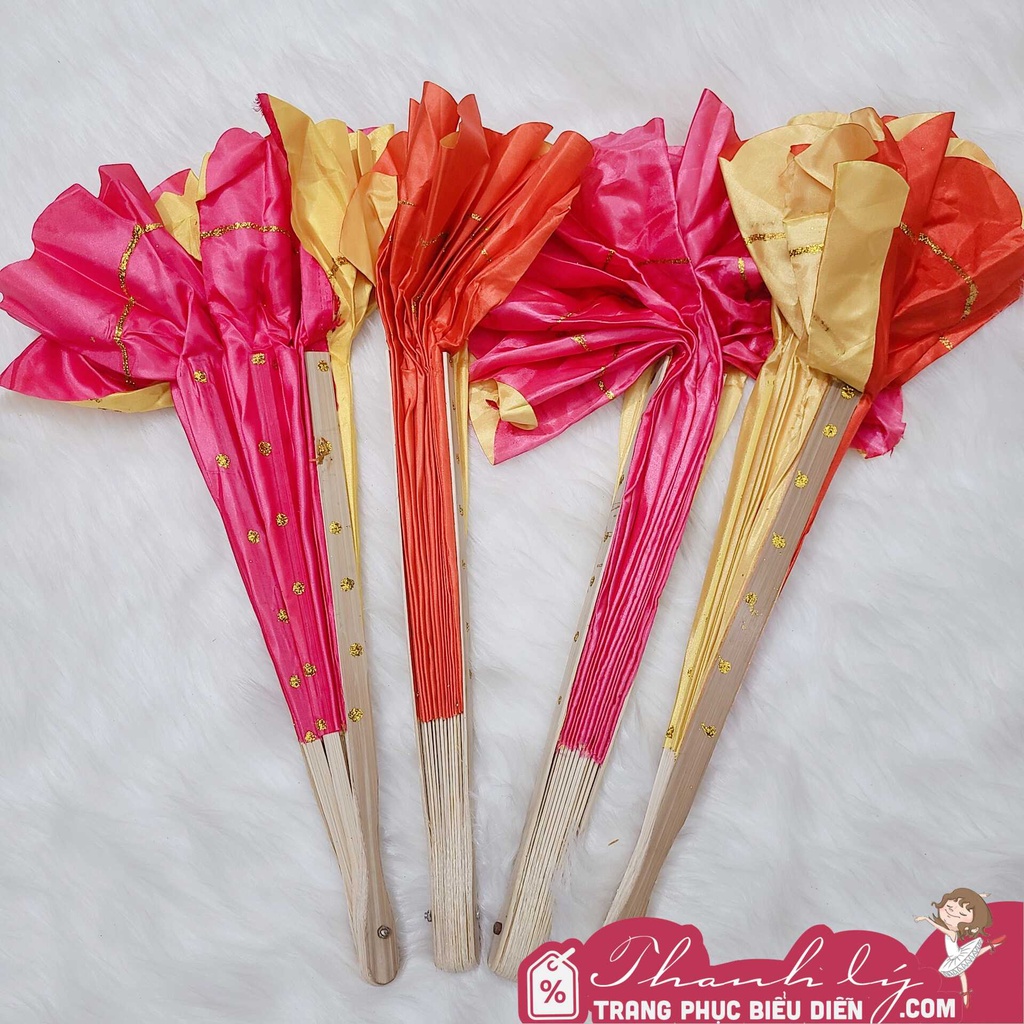 Quạt múa văn nghệ nan tre 2 mặt 2 màu | Shopee Việt Nam
