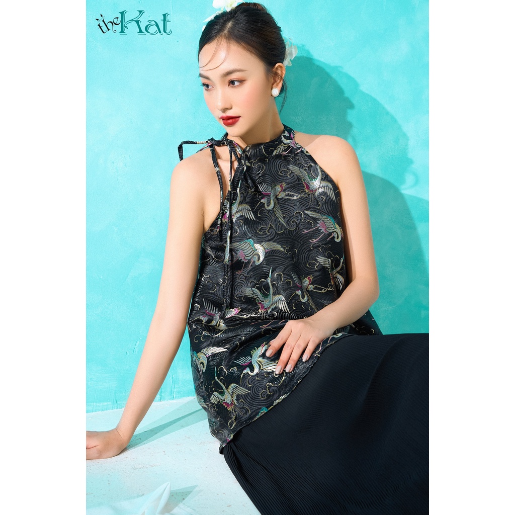 Áo Yếm Gấm Vân Hạc The Kat House nhẹ nhàng, thanh lịch, thắt nơ cổ, áo yếm tết