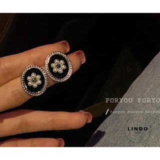 Khuyên tai nữ tròn đính đá phong cách hiện đại LINDO
