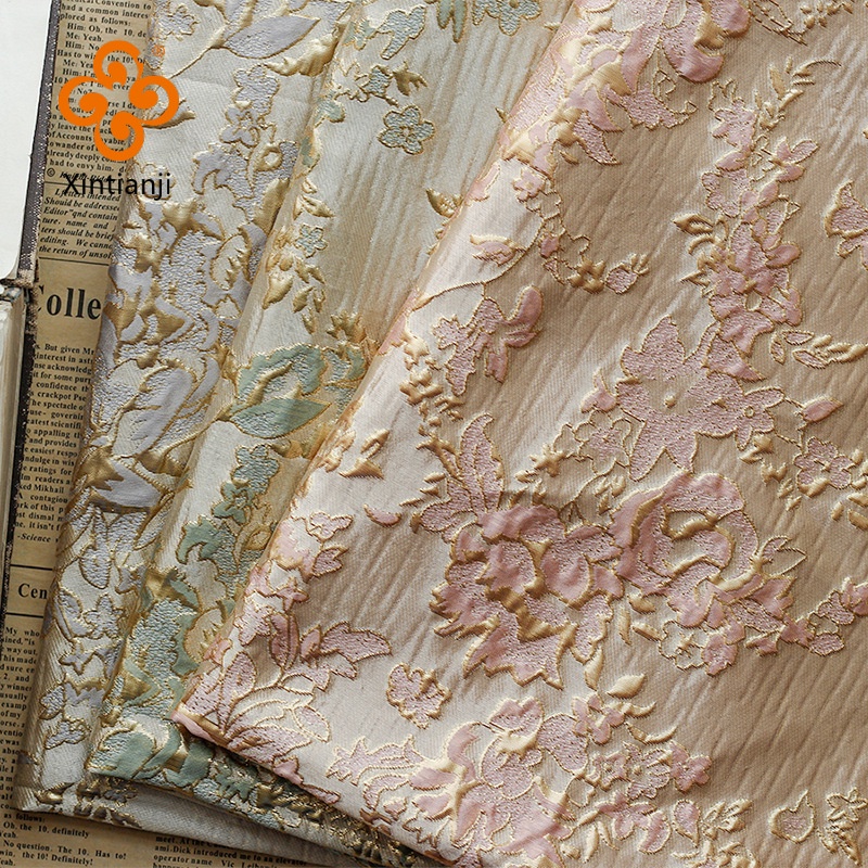 Dập nổi lụa vàng Jacquard - Vải phù hợp cho váy cổ điển và Lolita - 1 Mét TJ9257