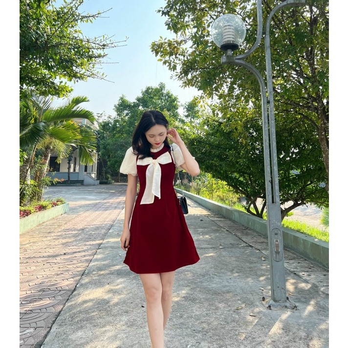 V03.váy ĐEN phối nơ ngực vải tằm cao cấp ánh nhũ màu trắng (hàng có sẵn-kèm video ảnh thật)