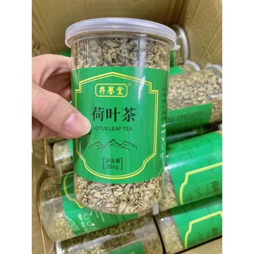 Trà lá sen rất thơm mùi lá sen pha trà dễ uống thanh nhiệt cơ thể tốt cho sức khỏe