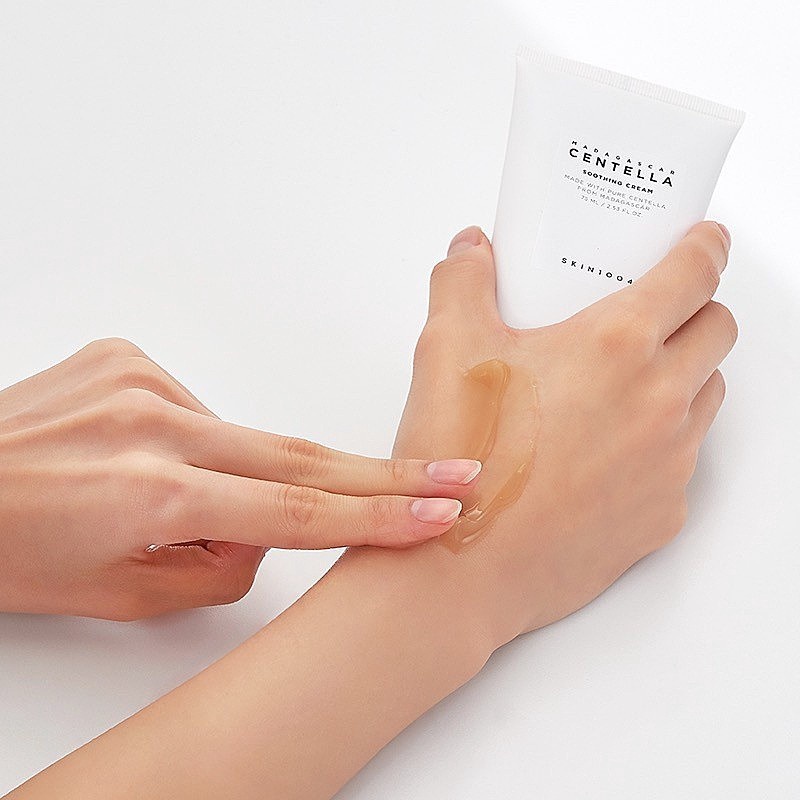 Chính hãng] Kem dưỡng ẩm phục hồi da Skin1004 Madagascar Centella - TD Shop  | Shopee Việt Nam