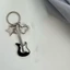 Móc Khóa Guitar Mini Hình Pentagram Kim Loại Lấp Lánh - Trang Sức Phù Hợp Người Yêu Âm Nhạc