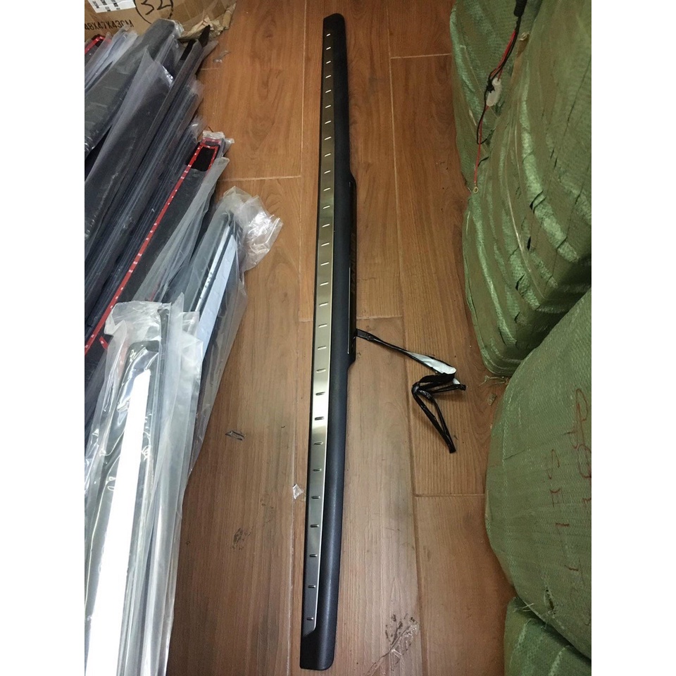Ốp nắp viền thùng, Thanh ốp bửng cốp xe Ranger, Navara 2016- 2024, Hilux, Triton 2016-2025 Hàng nhựa đen cao cấp