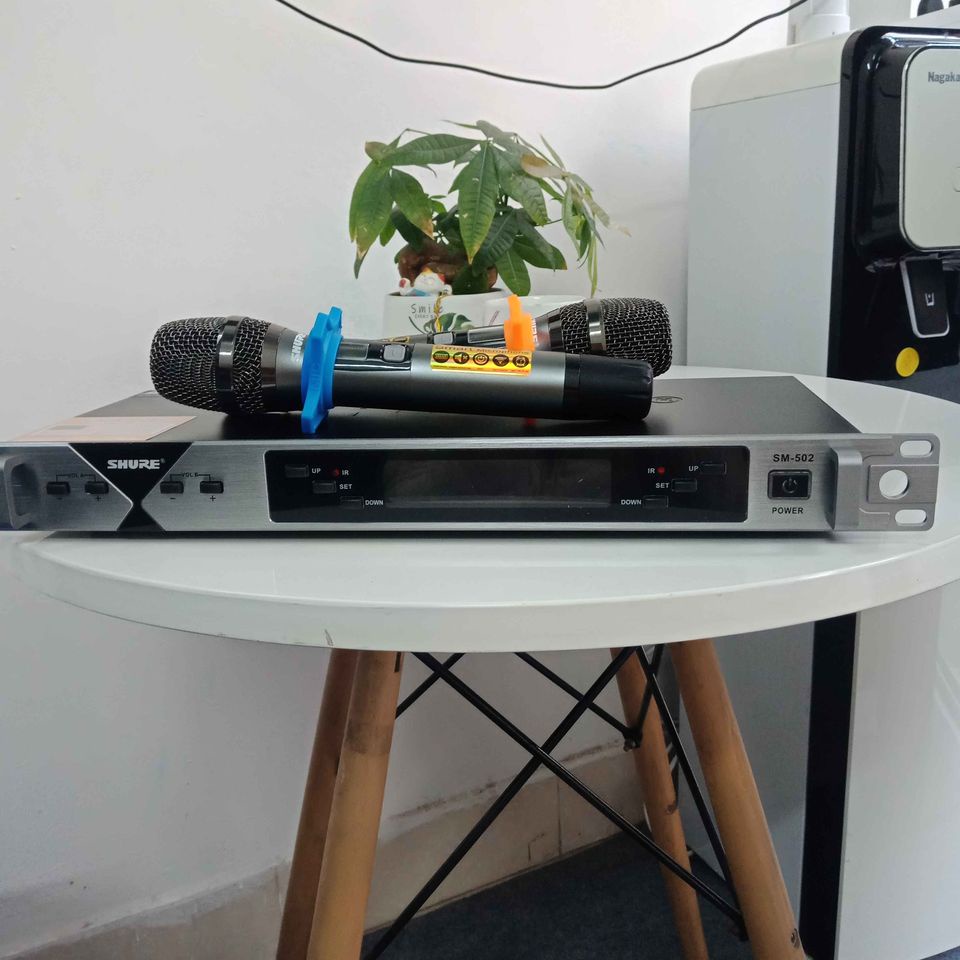 Mic không dây Shure Sm-502 | Shopee Việt Nam