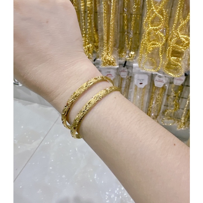 Giá Cặp Vòng Vàng 18K