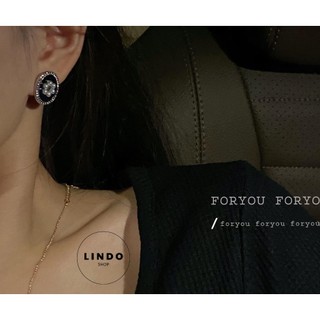 Khuyên tai nữ tròn đính đá phong cách hiện đại LINDO