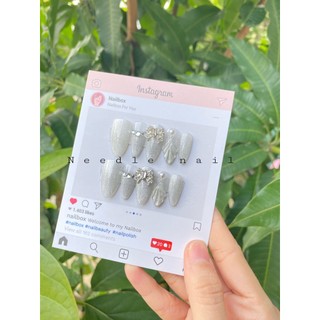 nail box thiết kế mắt mèo kim cương đính charm nơ