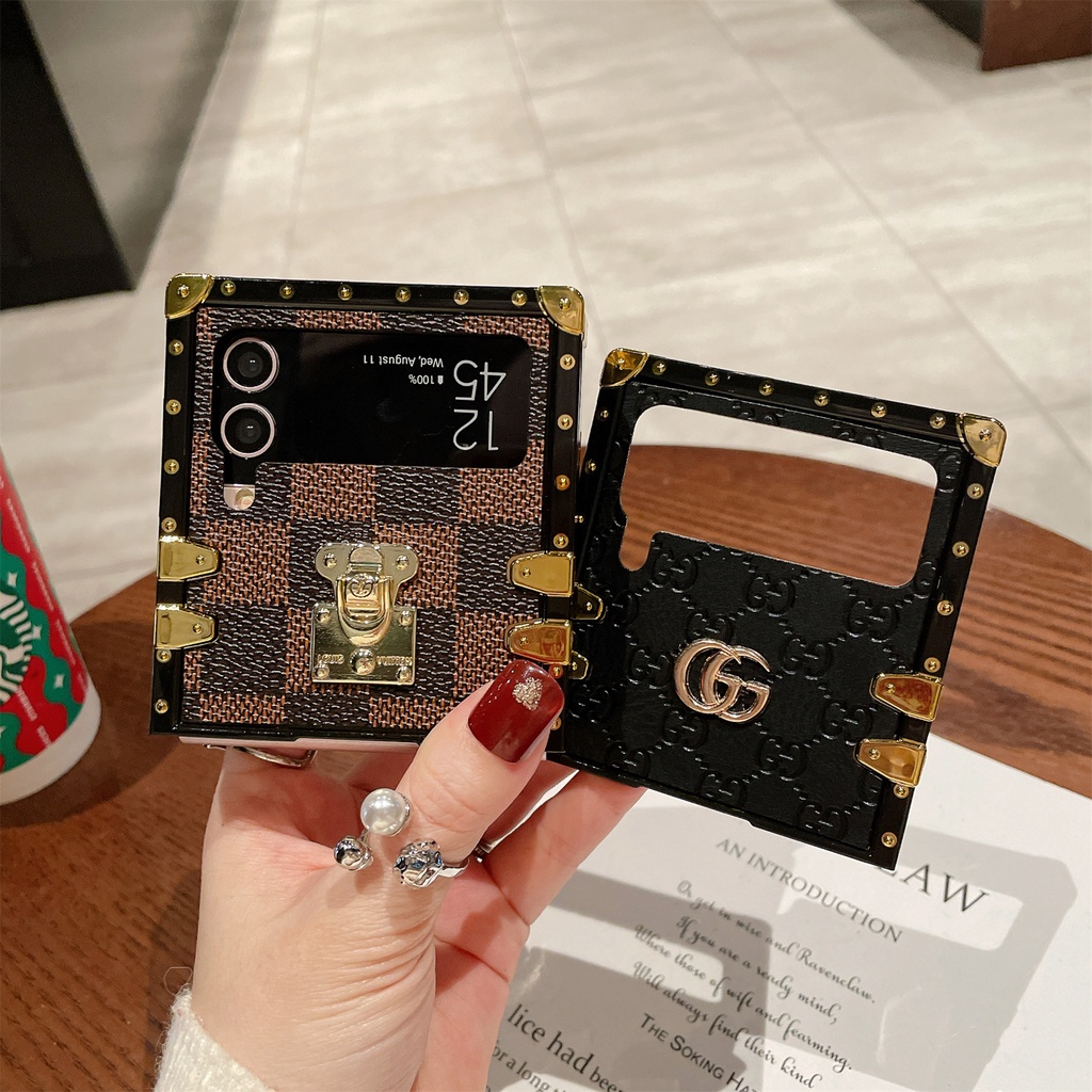 Màu nâu cổ điển sang trọng Thiết kế bằng da PU đứng gấp Ốp điện thoại cho Samsung Galaxy Z Flip 3 4 5 6 Z Flip6 5G Ốp lưng chống trầy xước Vỏ bảo vệ điện thoại di động vuông