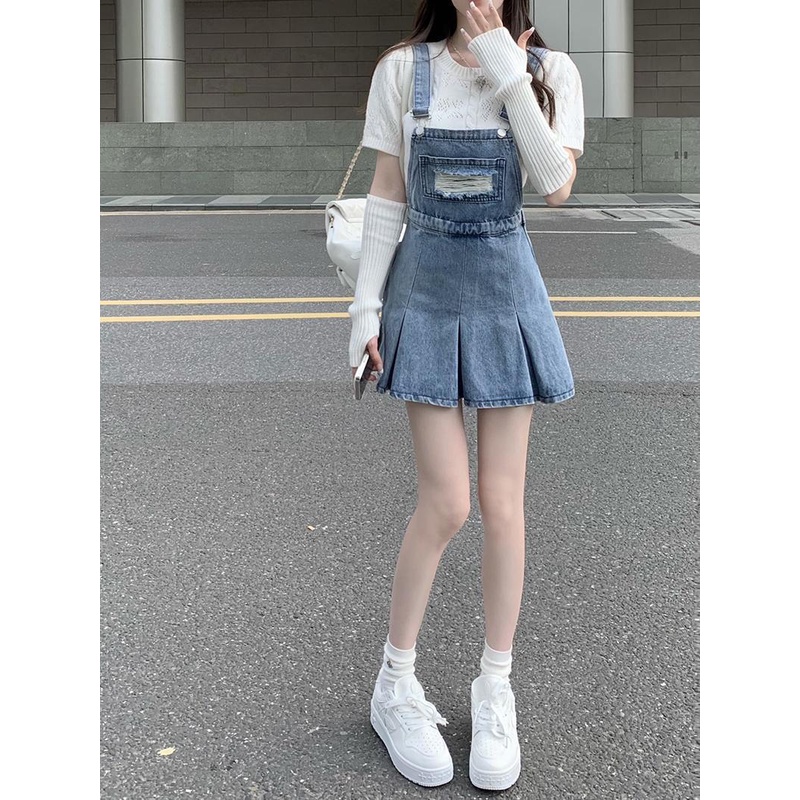 [Hàng chuẩn loại 1 - Có sẵn] Đầm yếm jeans siêu phẩm váy ngắn xòe dập ...