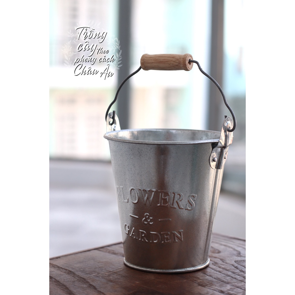 Xô thiếc Vintage Flower Garden có quai Shopee Việt Nam