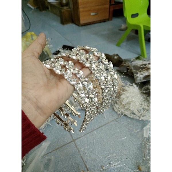 bờm cài tóc cô dâu lấp lánh|PHUKIENCUOIYENLINH