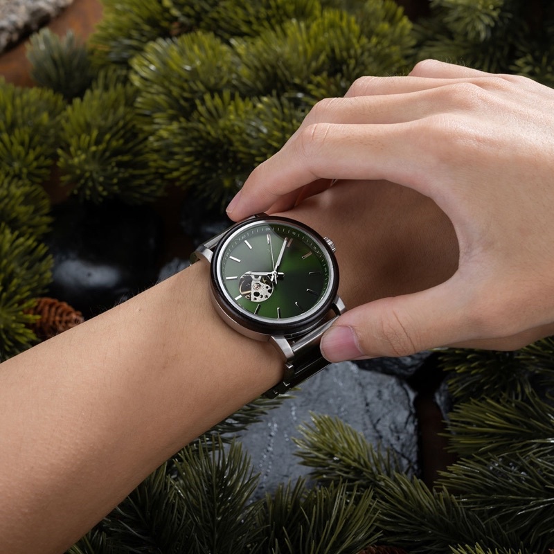 Đồng hồ đeo tay nam vỏ gỗ WoodWatch GT120- 2A  ( HOT )