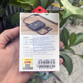 Đầu đọc thẻ nhớ đa năng SSK SCRM025 Card Reader III - Hỗ trợ chuẩn thẻ CF/ M2 / MicroSD / XD / SD / MMC/ MS (Đen)